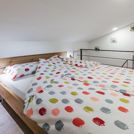 Blue Door - Studio Apartment Lesce  Exterior photo